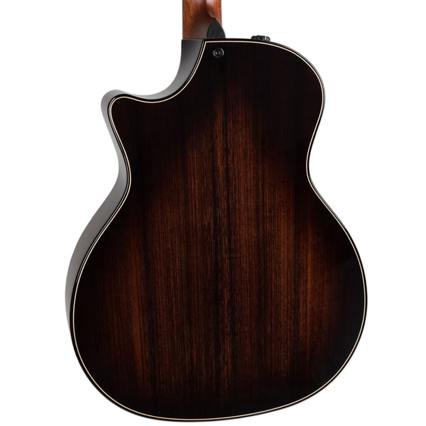 TAYLOR BUILDER'S EDITION 814CE - ADIRONDACK SPRUCE TOP
