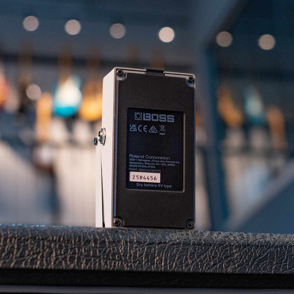 BOSS DS-1 DISTORTION LIMITED EDITION - PEARL WHITE