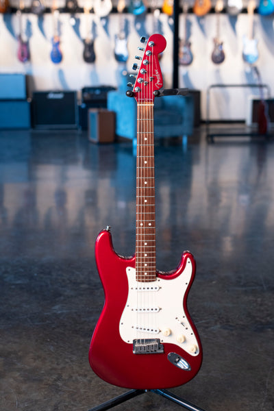 USED FENDER AMERICAN STANDARD STRATOCASTER 1996 RED MATCHING HEADSTOCK W/CASE