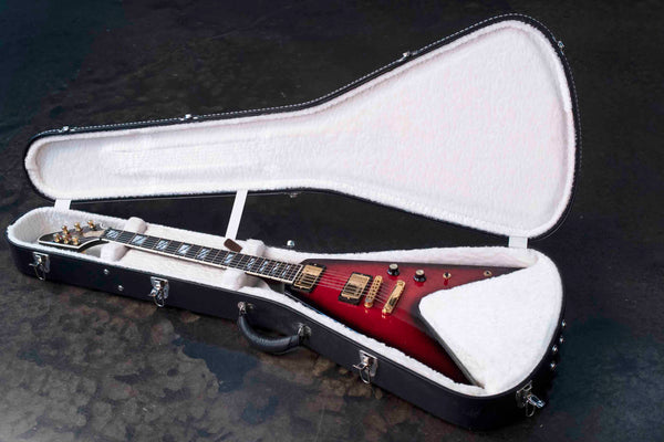 USED GIBSON GUITAR OF THE MONTH  50TH ANNIVERSARY FLYING V 2008 - BRIMSTONE BURST WITH CASE