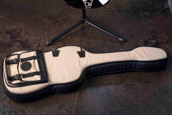 VINTAGE RICKENBACKER 610/12 - BLACK WITH GIGBAG