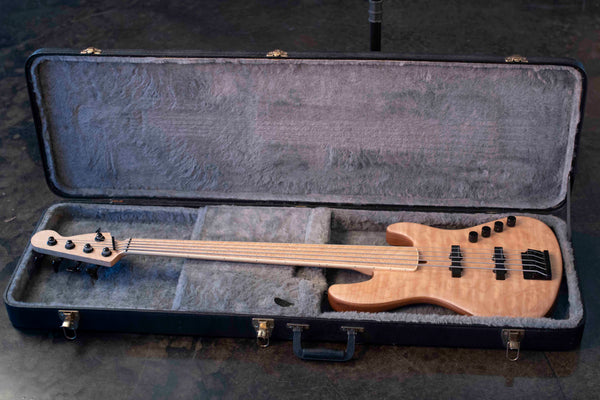 USED WARMOTH FRETLESS BASS 5-STRING