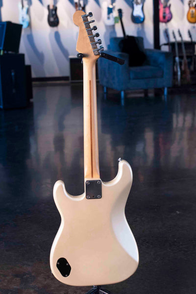 USED FENDER  STRATOCASTER 1987 -  MADE IN JAPAN - PEARL WHITE WITH CASE