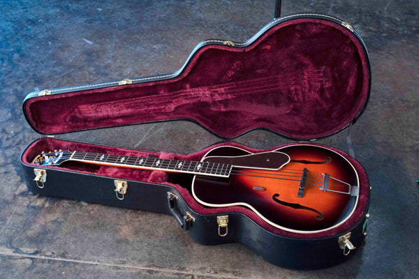 USED EPIPHONE MASTERBILT CENTURY DE LUXE BASS (VINTAGE SUNBURST) W/CASE
