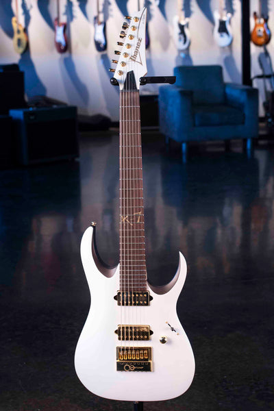IBANEZ K7YANG HEAD SIGNATURE 7-STRING  - WHITE WITH EVERTUNE AND GIGBAG