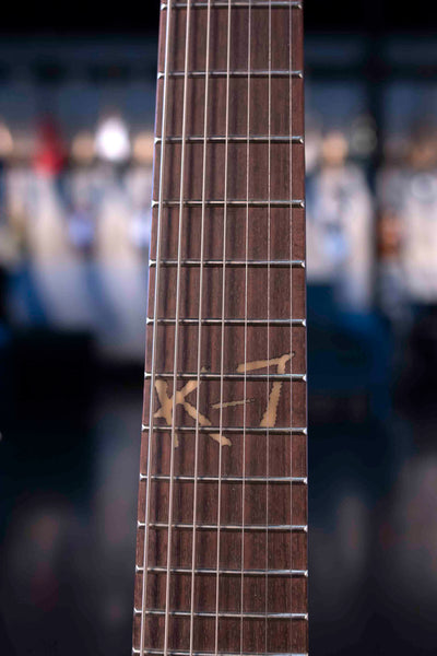 IBANEZ K7YANG HEAD SIGNATURE 7-STRING  - WHITE WITH EVERTUNE AND GIGBAG
