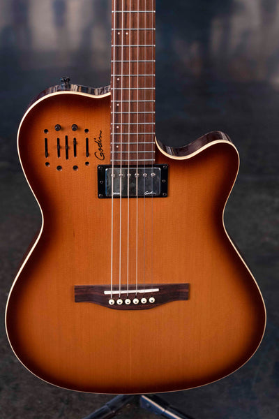 USED GODIN A6 SUNBURST WITH BAG