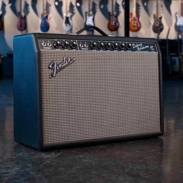 USED FENDER DELUXE REVERB WITH COVER