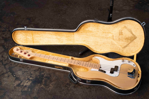 USED UNIVOX PROFESSIONAL BASS 70’S  WITH ORIGINAL CASE