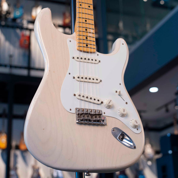 USED FENDER CUSTOM SHOP 2016 '58 STRATOCASTER JOURNEYMAN RELIC WHITE BLONDE WITH CASE
