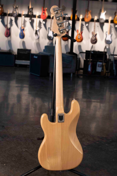 USED UNIVOX PROFESSIONAL BASS 70’S  WITH ORIGINAL CASE