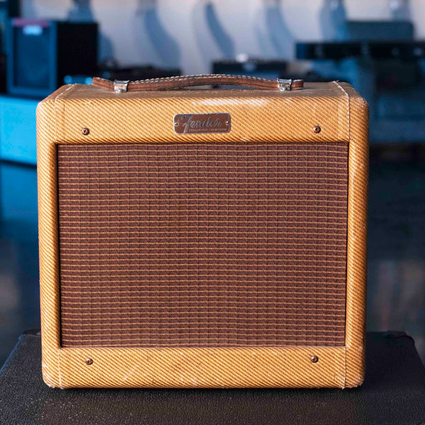 VINTAGE FENDER TWEED CHAMP 1961 WITH COVER