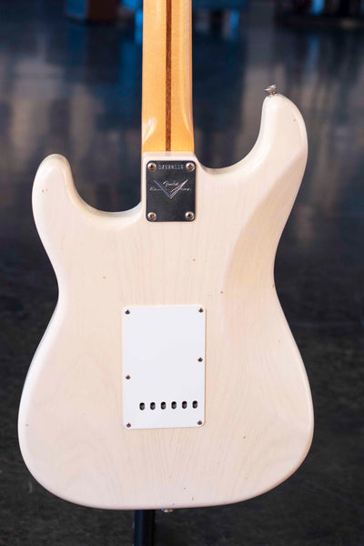 USED FENDER CUSTOM SHOP 2016 '58 STRATOCASTER JOURNEYMAN RELIC WHITE BLONDE WITH CASE