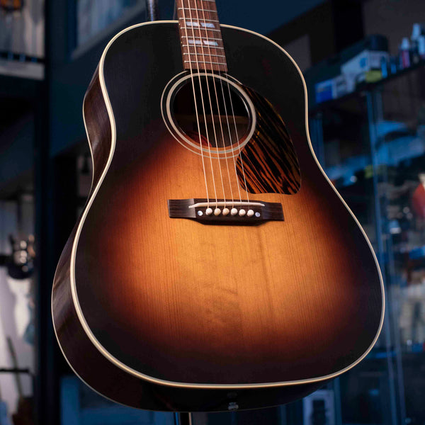 USED GIBSON CUSTOM 1942 BANNER SOUTHERN JUMBO - VINTAGE SUNBURST WITH CASE