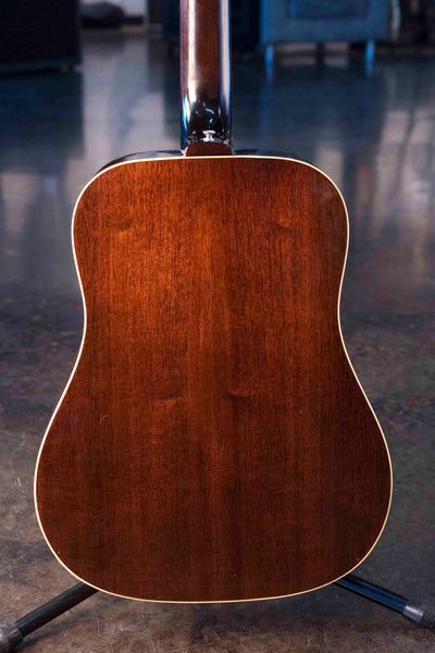 VINTAGE 1968 GIBSON B-45-12 SUNBURST WITH CASE