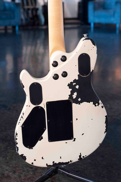 EVH LIMITED EDITION WOLFGANG SPECIAL STRIPED 2015 TOUR - DISTRESSED IVORY