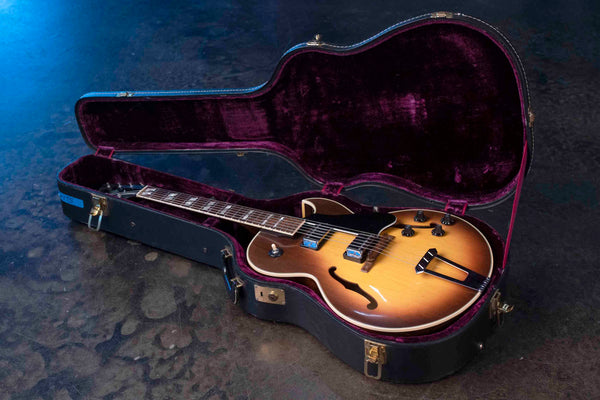 VINTAGE 1975 GIBSON ES-175 WITH CASE