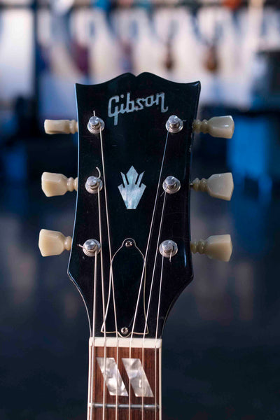 VINTAGE 1975 GIBSON ES-175 WITH CASE