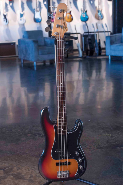 USED SQUIER PRECISION BASS JAPAN WITH CASE