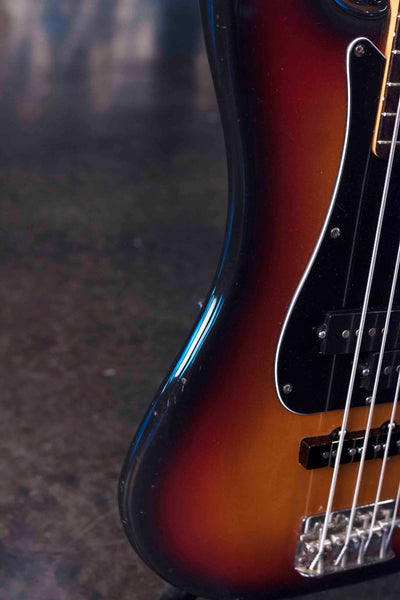 USED SQUIER PRECISION BASS JAPAN WITH CASE