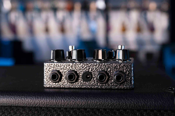 USED ANALOGMAN KING OF TONE V4 -  4 JACK WITH BOX