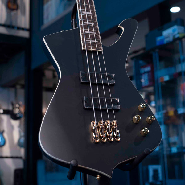 IBANEZ ICB620BKF ICEMAN SERIES BASS - BLACK FLAT WITH GIG BAG