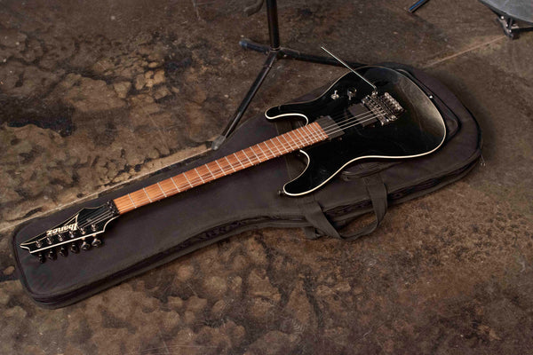 USED IBANEZ PREMIUM S920 - BLACK WITH GIGBAG