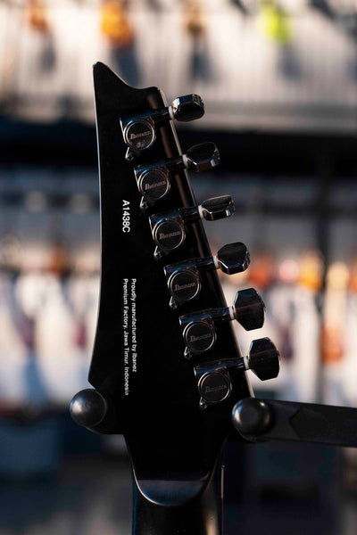 USED IBANEZ PREMIUM S920 - BLACK WITH GIGBAG
