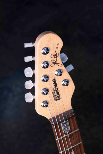 USED ERNIE BALL MUSIC MAN JOHN PETRUCCI JP7 - 2002 MYSTIC DREAM 7 STRING WITH CASE
