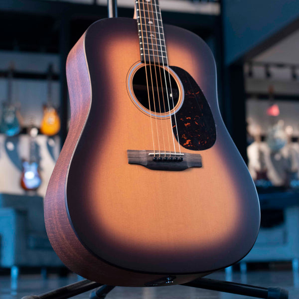 MARTIN D-X2E MOLLY TUTTLE WITH BAG
