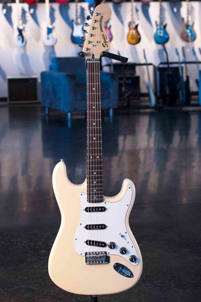 USED SQUIER STRATOCASTER