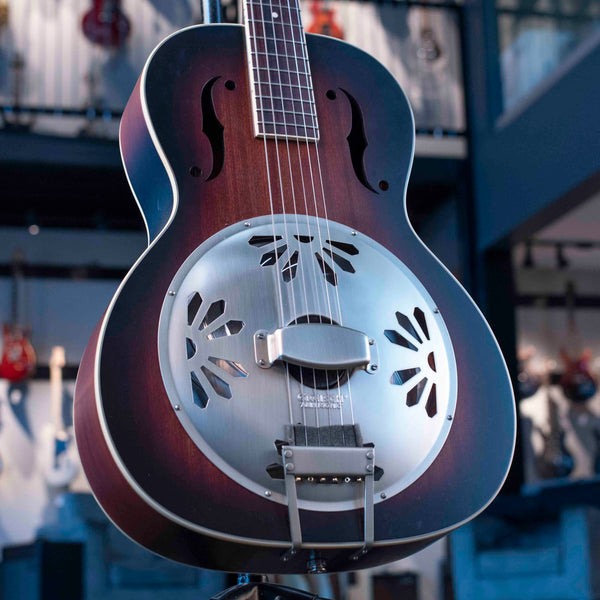 USED GRETSCH G9241 ALLIGATOR BISCUIT ROUND-NECK ACOUSTIC / ELECTRIC RESONATOR GUITAR - 2-COLOUR SUNBURST