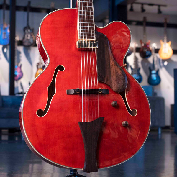 USED HOFNER HI-J5F-CN WITH CASE