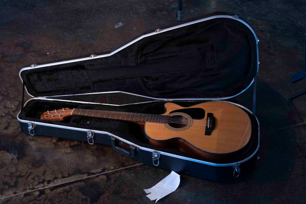 USED TAKAMINE GF30CE NATURAL WITH CASE