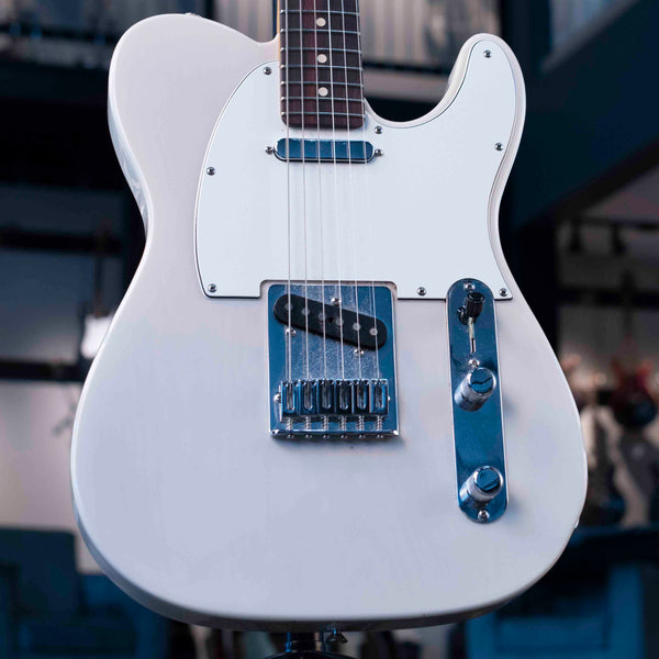 USED FENDER PLAYER II TELECASTER - OLYMPIC WHITE