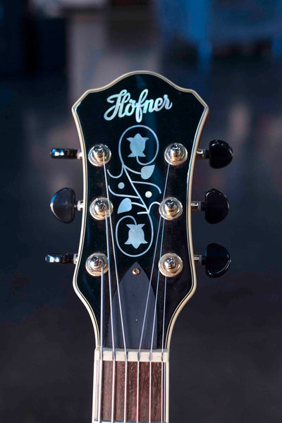 USED HOFNER HI-J5F-CN WITH CASE