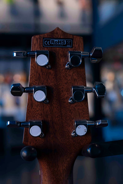 USED TAKAMINE GF30CE NATURAL WITH CASE