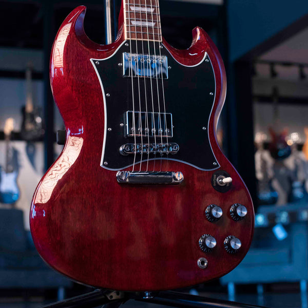 GIBSON SG STANDARD HERITAGE CHERRY W/ SOFT CASE