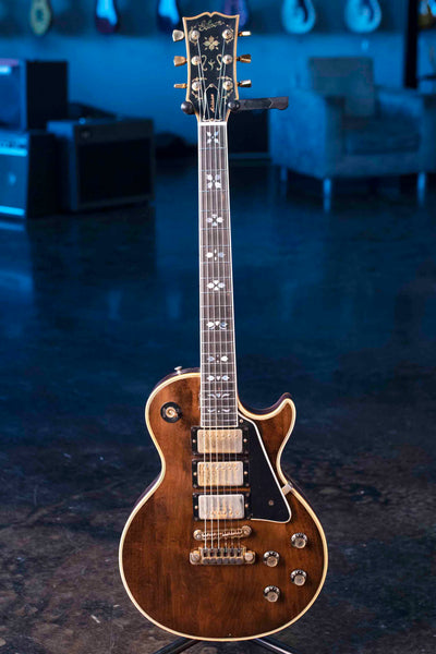 VINTAGE GIBSON LES PAUL ARTISAN WITH ORIGINAL CASE