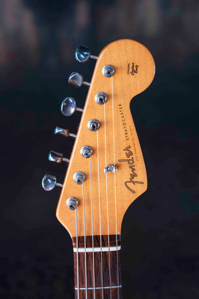 USED FENDER AMERICAN VINTAGE ’62 STRATOCASTER 3TSB WITH CASE