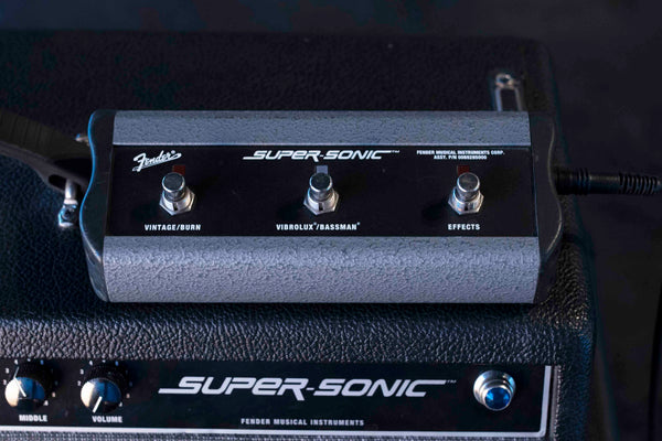 USED FENDER SUPERSONIC HEAD - BLACK WITH FOOTSWITCH
