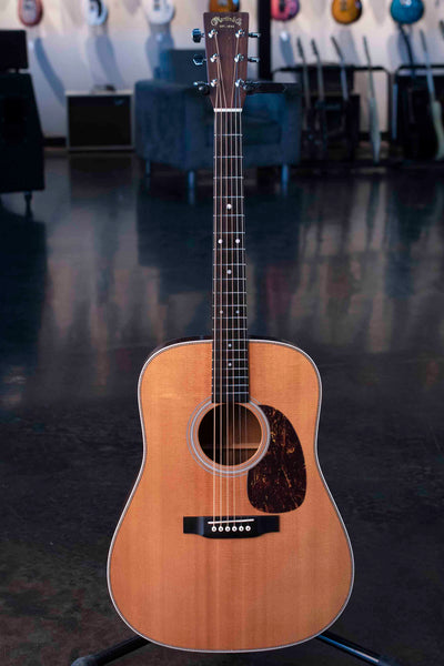 USED MARTIN HD-28 2007 WITH CASE
