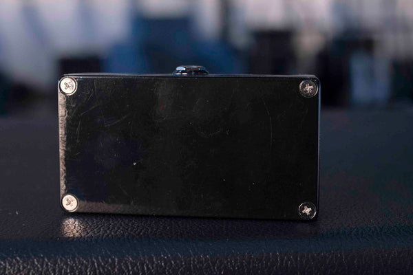 USED PIGTRONIX INFINITY LOOPER WITH REMOTE, POWER ADAPTOR AND BOX