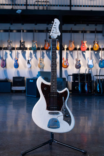 USED NOVO GUITARS SERUS J - OLYMPIC WHITE