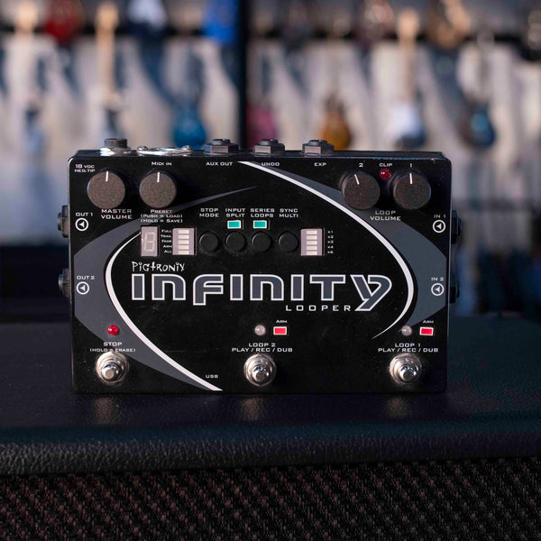 USED PIGTRONIX INFINITY LOOPER WITH REMOTE, POWER ADAPTOR AND BOX
