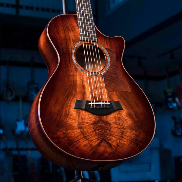 TAYLOR NEXT GENERATION K22CE 12-FRET SPECIAL EDITION - KOA WITH CASE