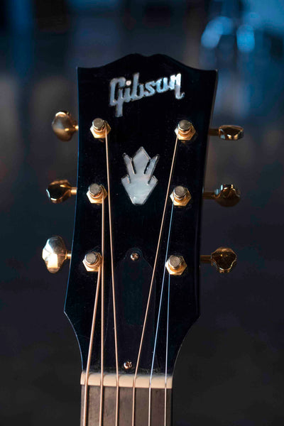 USED GIBSON 20TH ANNIVERSARY J-45 NATURAL WITH CASE