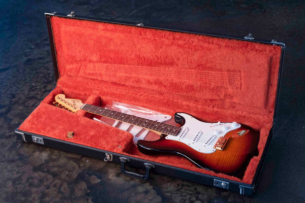 VINTAGE FENDER 1996 50TH ANNIVERSARY AMERICAN STRATOCASTER - WITH CASE