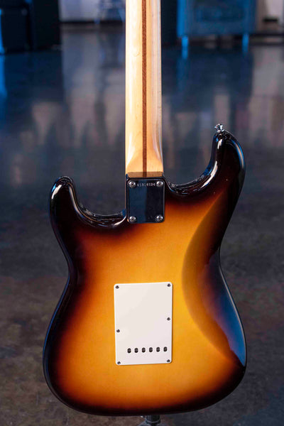 USED FENDER AMERICAN VINTAGE '59 STRATOCASTER W/CUSTOM WARMOTH NECK AND DELUXE CASE