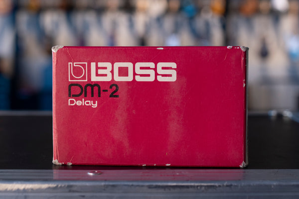VINTAGE BOSS  DM-2 ANALOG DELAY WITH BOX AND MANUAL